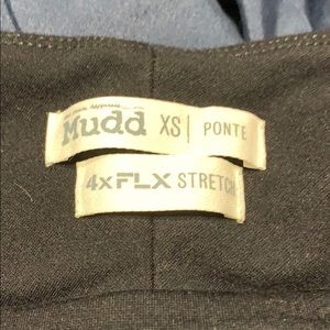 Mudd skinny dress pants
